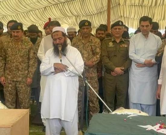 “दिल्ली को दुल्हन बनाएंगे”-पाकिस्तानी लश्कर आ*तंकी का फिर भड़काऊ बयान, इस्लामाबाद के दावों पर सवाल