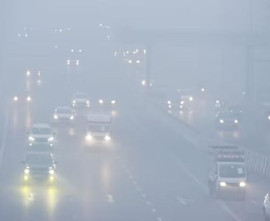 Dense Fog Engulfs Delhi-NCR, 128 Flights Cancelled; Schools Closed in Noida