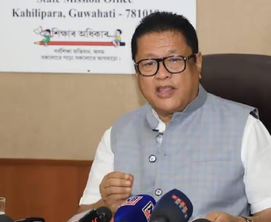 शिक्षा मंत्री रनोज़ पेगू 