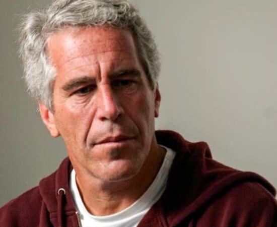 अंधेरे साम्राज्य की अंदरूनी कहानी! जेफ्री एपस्टीन, गिस्लेन मैक्सवेल और अरबपतियों का से/क्स ट्रैफिकिंग नेटवर्क