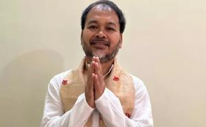 CM Sarma’s ‘Chumma Baba’ Remark Targets Akhil Gogoi Ahead of Assam Polls
