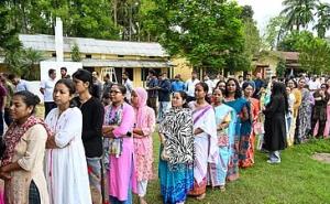 असम में सबसे अधिक मतदान, केरल और पुडुचेरी में भी जारी वोटिंग
