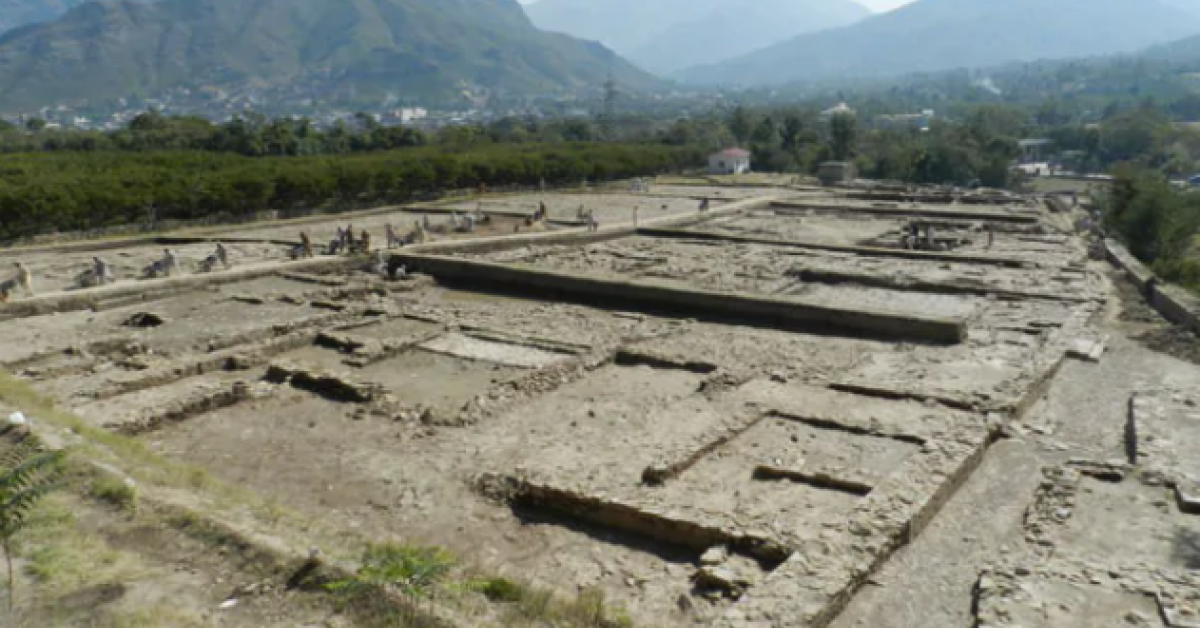  ১৩০০ বছৰ পুৰণি বিষ্ণু মন্দিৰৰ ভগ্নাবেশ উদ্ধাৰ 