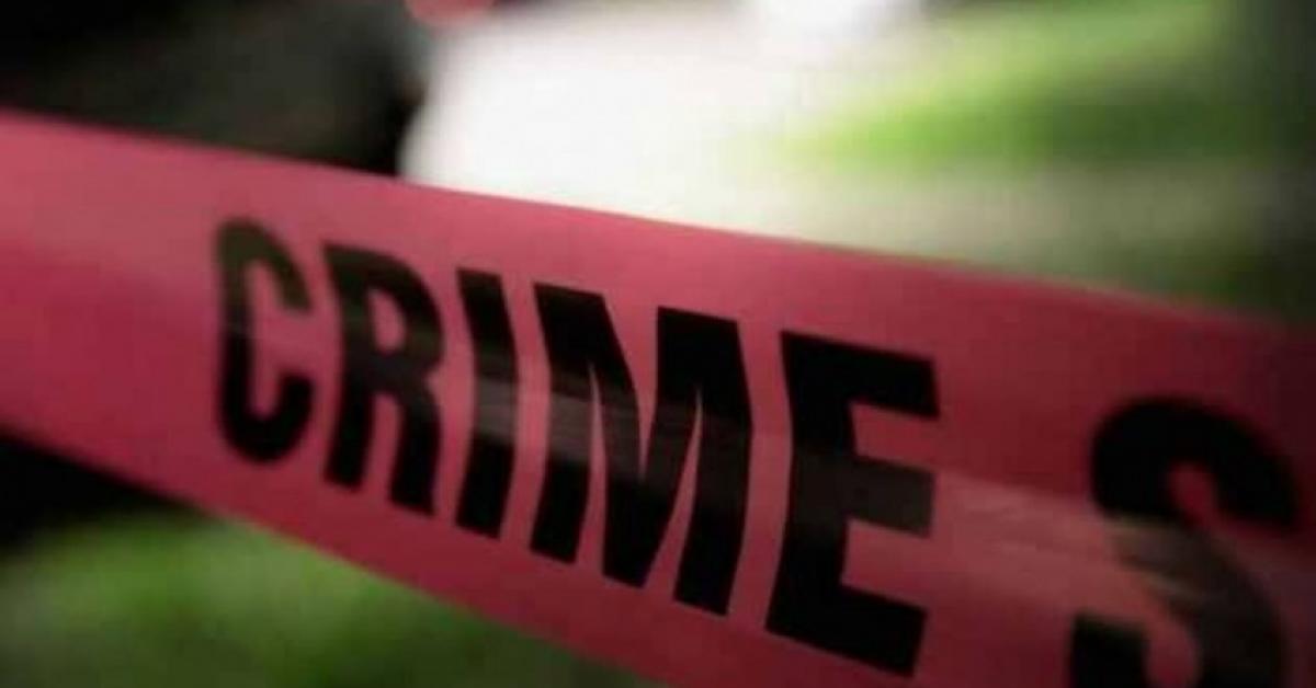 নিৰ্দয় পিতৃ! পত্নী-পাঁচ সন্তানক ঘপিয়াই আত্মহত্যাৰ চেষ্টা