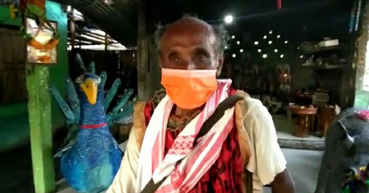 তিনি শতাধিকক প্ৰশিক্ষণ দিয়া আশি বছৰীয়া অপ্ৰতিৰোধ্য ঢুলীয়া  