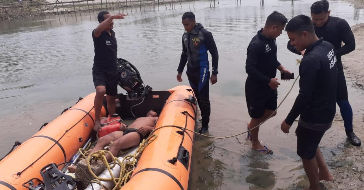 খোৱাঙত ২ যুৱকৰ সলিল সমাধি--শোকৰ বন্যা