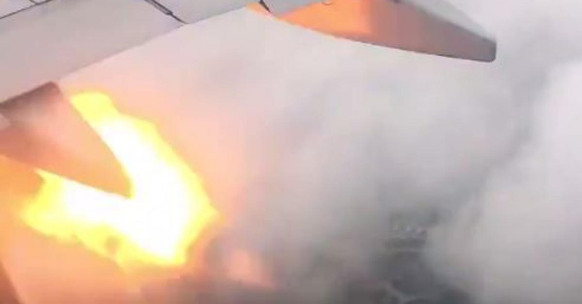 চলন্ত জাহাজত ভয়ংকৰ অগ্নিকাণ্ড, সন্ধানহীন ১৭ গৰাকী 