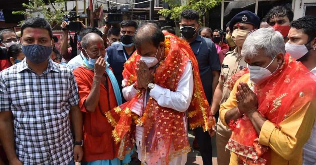 শক্তিপীঠ কামাখ্যা মন্দিৰ দৰ্শন হিমন্ত বিশ্ব শৰ্মাৰ