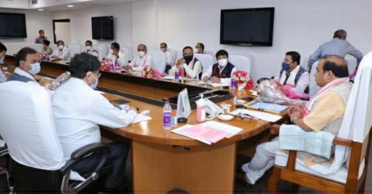 মুখ্যমন্ত্ৰীৰ মন্ত্ৰীসভাৰ প্ৰথমখন কেবিনেট বৈঠক লোৱা হয় কেতবোৰ গুৰুত্বপূৰ্ণ সিদ্ধান্ত