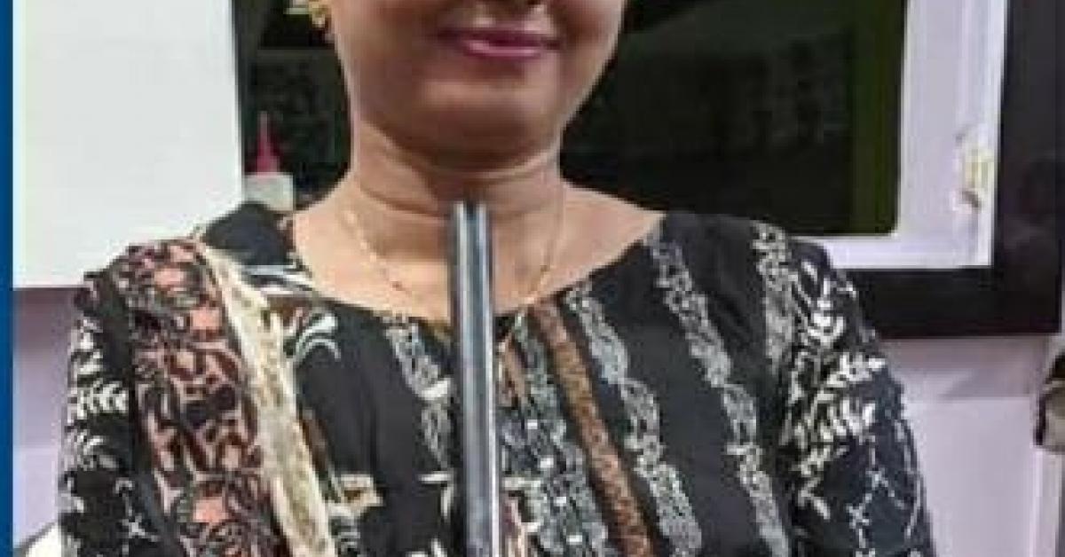  Uttar Pradesh: Woman clicking selfie while holding a gun shoots herself