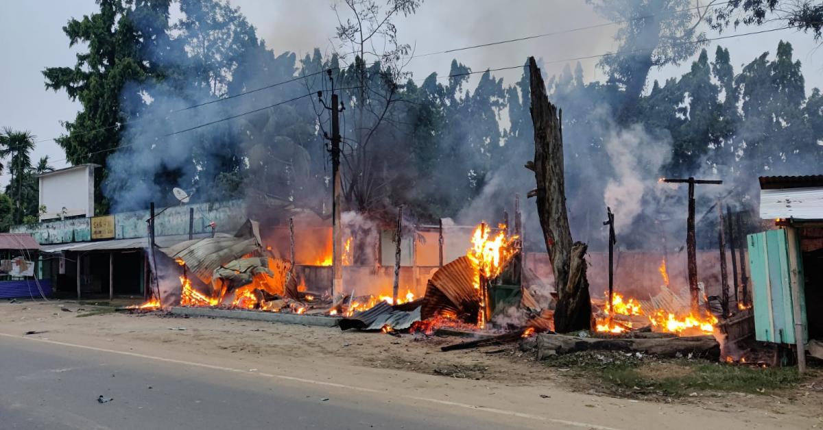 কাৰ্বি আংলঙৰ বিধ্বংসী অগ্নিকাণ্ডত ভস্মীভূত কেইবা সহস্ৰাধিক টকাৰ সম্পত্তি