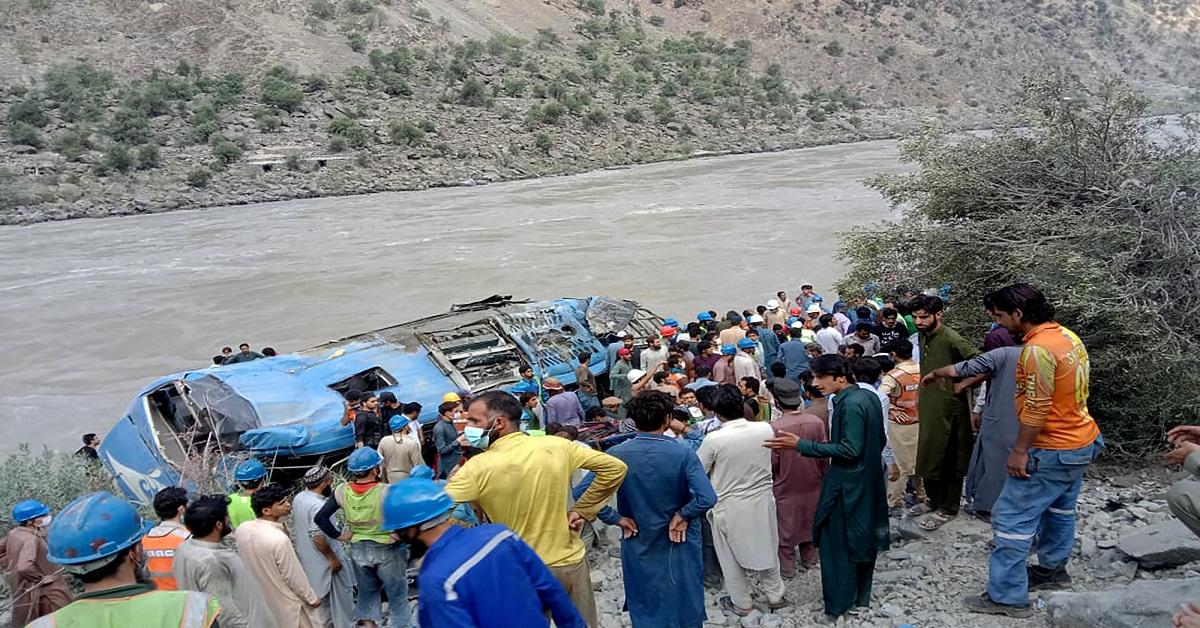 Bus blasts in Pakistan Source: India TV News