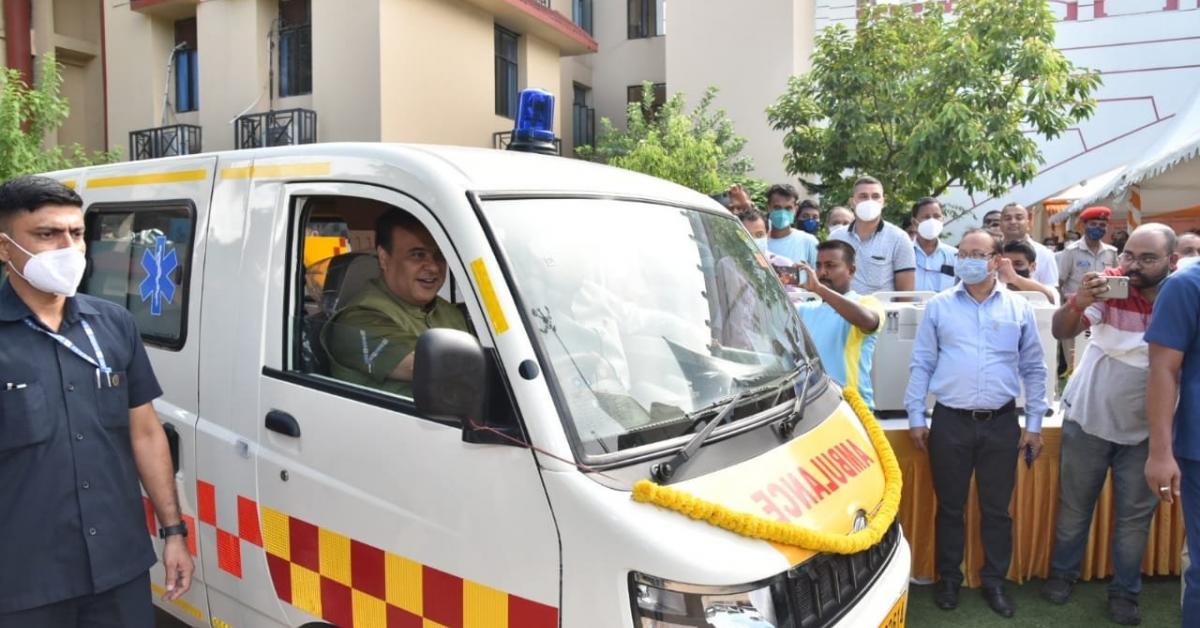 MAHINDRA DONATES 15 AMBULANCES AND OXYGEN CONCENTRATORS