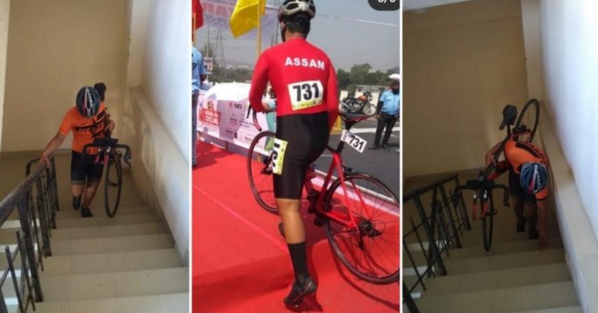 Journalist threatens residents over CM's name: Cyclist sbarred from cycling by elevator