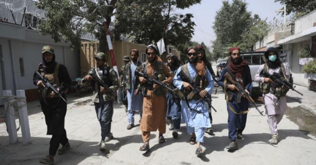 Taliban hands over hundreds of us dollars in weapons