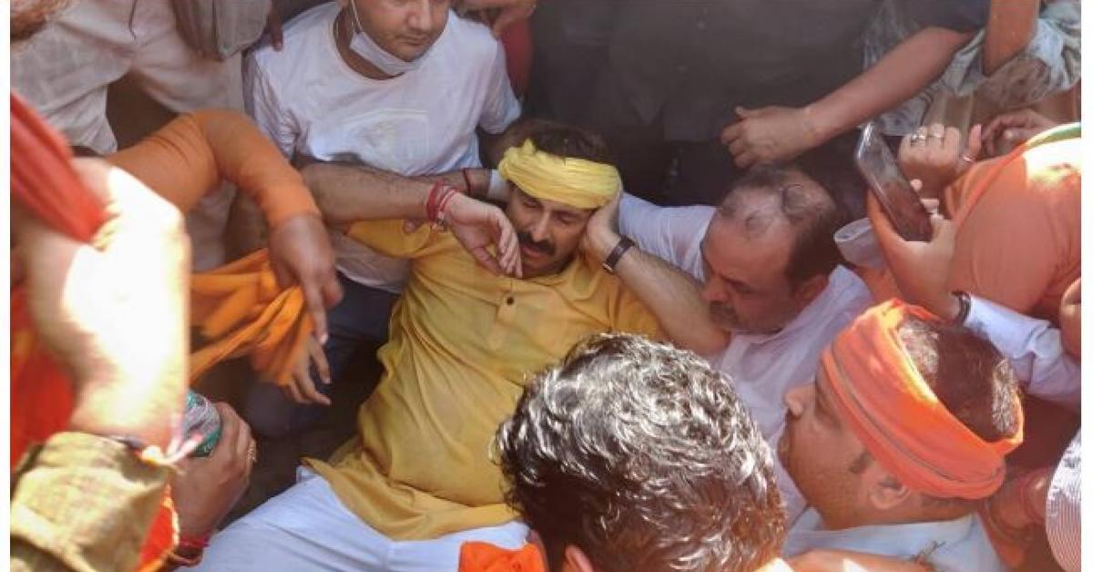 BJP’s Manoj Tiwari injured during protest against ban on Chhath celebrations, hospitalised