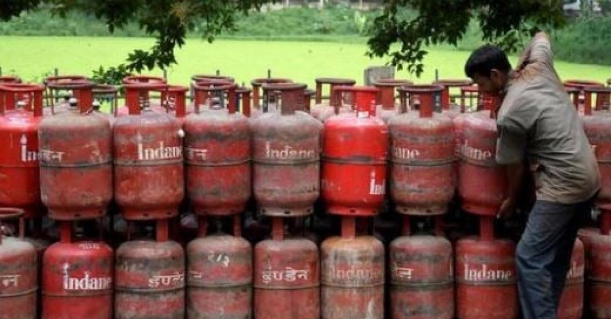 Diwali Gift: Price of LPG hiked by Rs 266!