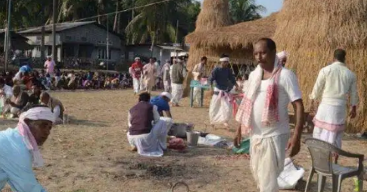 আজি হেঁপাহৰ উৰুকা! লগে ভাগে এসাজ খাবলৈ সাজু অসমীয়া.. 