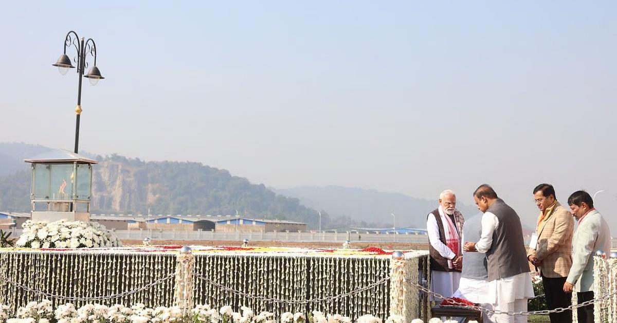 PM Modi Pays Homage to Martyrs of Assam Movement at Swahid Smarak Kshetra in Guwahati