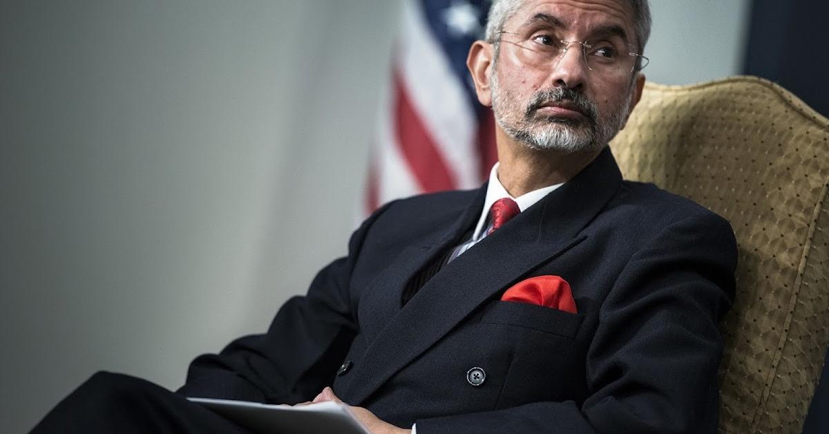 ইরান ও ভেনেজুয়েলায় অস্থিরতা: প্রবাসী ভারতীয়দের জন্য সতর্কতা জারি কেন্দ্রের