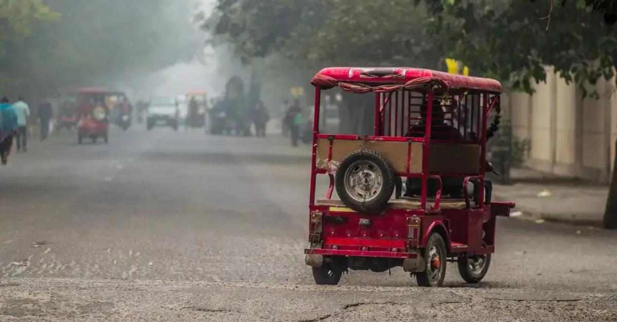 शहर की सड़कों पर खामोश ह/त्यारे अनियंत्रित ई-रिक्शा बन रहे सुरक्षा और कानूनी संकट