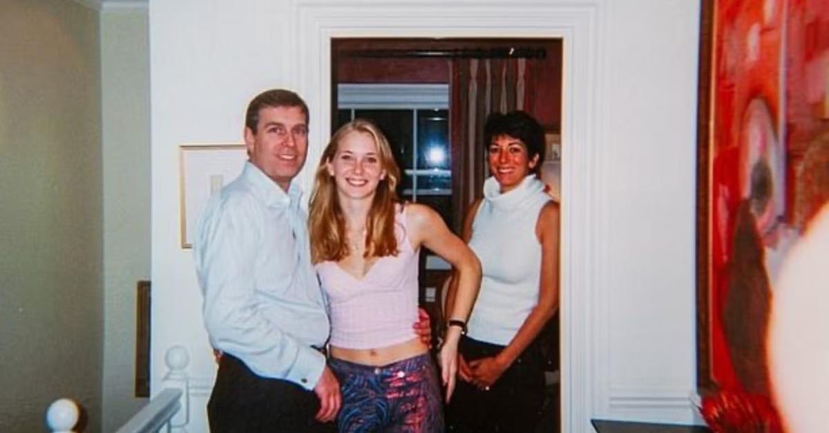 প্রিন্স অ্যান্ড্রু ও ভার্জিনিয়ার বিতর্কিত ছবিটি যে আসল ই–মেইলে মিলল নতুন ইঙ্গিত