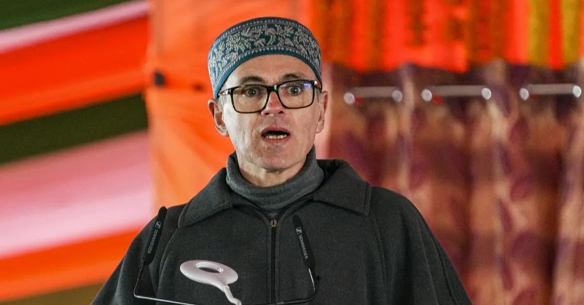 जम्मू-कश्मीर में नौकरी आउटसोर्सिंग पर युवाओं के असंतोष को लेकर भाजपा ने Omar Abdullah सरकार को दी चेतावनी