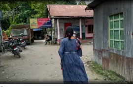 কাঢ়ি নিলে সোণৰ চেইন