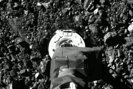 পৃথিবীৰ পৰা ২০০মাইল নিলগৰ গ্ৰহানুপুঞ্জত অৱতৰণ নাছাৰ মহাকাশ যান অ'ছিৰিছ-এক্স