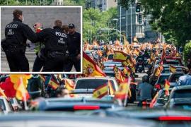 ! ক্ষোভিত জনতা