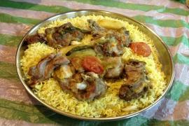 এক প্লেট বিৰিয়ানীক লৈ চ'ছিয়েল মিডিয়াত হৈছে ব্যাপক ভাইৰেল।