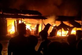 গোলাঘাটত ভয়ংকৰ অগ্নিকাণ্ড 