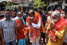 শক্তিপীঠ কামাখ্যা মন্দিৰ দৰ্শন হিমন্ত বিশ্ব শৰ্মাৰ