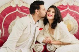 ১৫০ টকাত বিয়া পাতিলে তাৰকা দম্পত্তিয়ে, সাঁচি থোৱা ধন দান কৰিলে কৰ’না ৰোগীক!