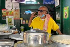 পুনৰ পথৰ কাষৰ দোকান হ'ল "বাবা কা ধাবা" 