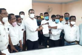 নগাঁও বিজেপিৰ সংখ্যালঘু কাৰ্য্যকৰ্তাৰ তৰফৰ পৰা চিএম ৰিলিফ ফান্দলৈ এক লাখ টকাৰ সাহায্য