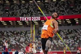 Sumit shines gold in javelin throw with one leg at Tokyo Paralympics