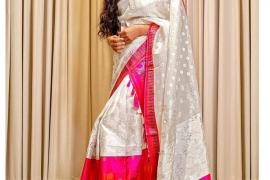 Popular actress Chirangada Singh as the glamour girl of Bollywood also wore Assamese mekhla-chadar on the occasion of National Handloom Day.