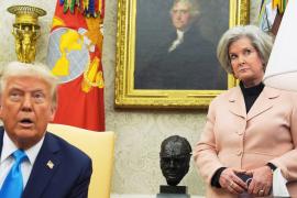 Trump Backs Chief of Staff After Controversial Remarks on Vance, Bondi and Musk