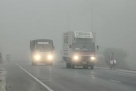 কলকাতার একাধিক গুরুত্বপূর্ণ রাস্তায় কুয়াশা সতর্কতা, গাড়িচালকদের জন্য ৬ দফা নির্দেশিকা পুলিশের