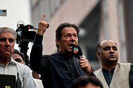 इमरान खान का समर्थन करने वाले 8 पत्रकारों को आजीवन कारावास