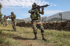 LoC और अंतरराष्ट्रीय सीमा पर हाई अलर्ट! पाकिस्तानी ड्रोन घुसपैठ और घुसपैठ की कोशिशें नाकाम