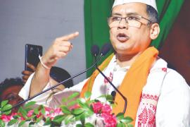 ‘संसद लोकतंत्र का मंदिर है, फिर भी LoP को नजरअंदाज किया गया’: गणतंत्र दिवस परेड में तीसरी पंक्ति में बैठने पर गौरव गोगई