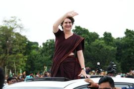 Priyanka Gandhi का BJP पर हमला! “क्या यहां युवाओं को नौकरी मिल रही है?”