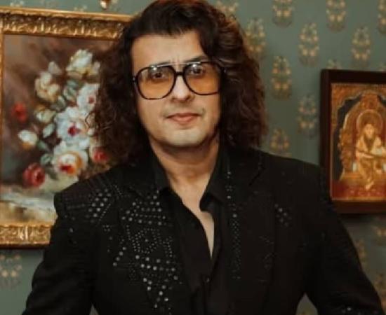 Sonu Nigam Seeks Blessings at Kamakhya Temple Ahead of Guwahati Concert