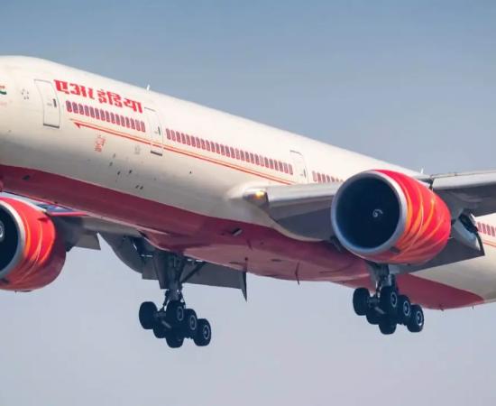 তৎপর পাইলটের সিদ্ধান্তে বড় দু*র্ঘটনা এড়াল এয়ার ইন্ডিয়ার বিমান