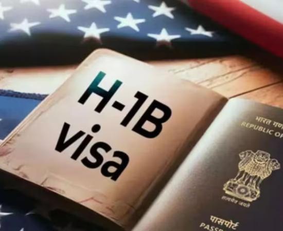 वर्क परमिट नवीनीकरण के लिए भारत आए H-1B वीज़ा धारक फंसे, अमेरिकी वीज़ा अपॉइंटमेंट रद्द