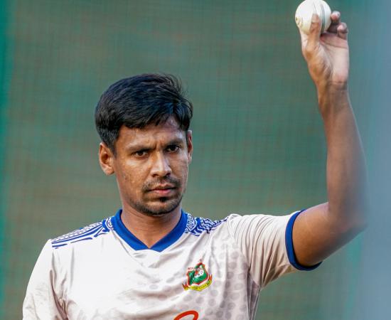IPL খেলতে না পারায় মানসিকভাবে কি ভেঙে পড়েছেন মুস্তাফিজুর রহমান? মুখ খুললেন সতীর্থ