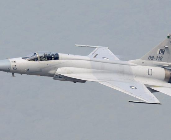 पाकिस्तान का दावा! बांग्लादेश कर सकता है JF-17 थंडर जेट्स की खरीद, भारत पर नजर बनी रहेगी