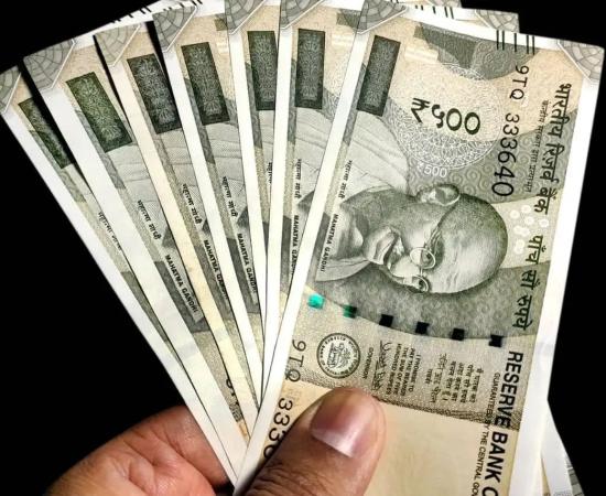 এই দিনগুলোতে টাকা লেনদেন করলে হতে পারে ক্ষতি! জেনে নিন শুভ ও অশুভ সময়